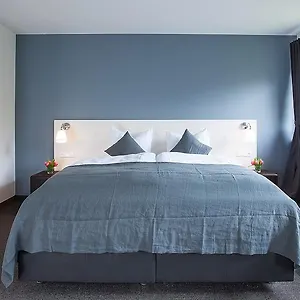Alpengluehen Smart Bed & Breakfast Olching